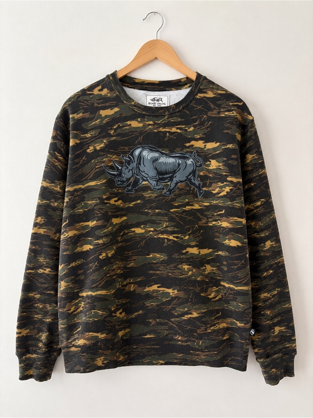 Ecko Unltd Mens XL Camo Sweatshirt Rhino Logo Crewneck Y2K Fleece Pockets - Picture 2 of 6